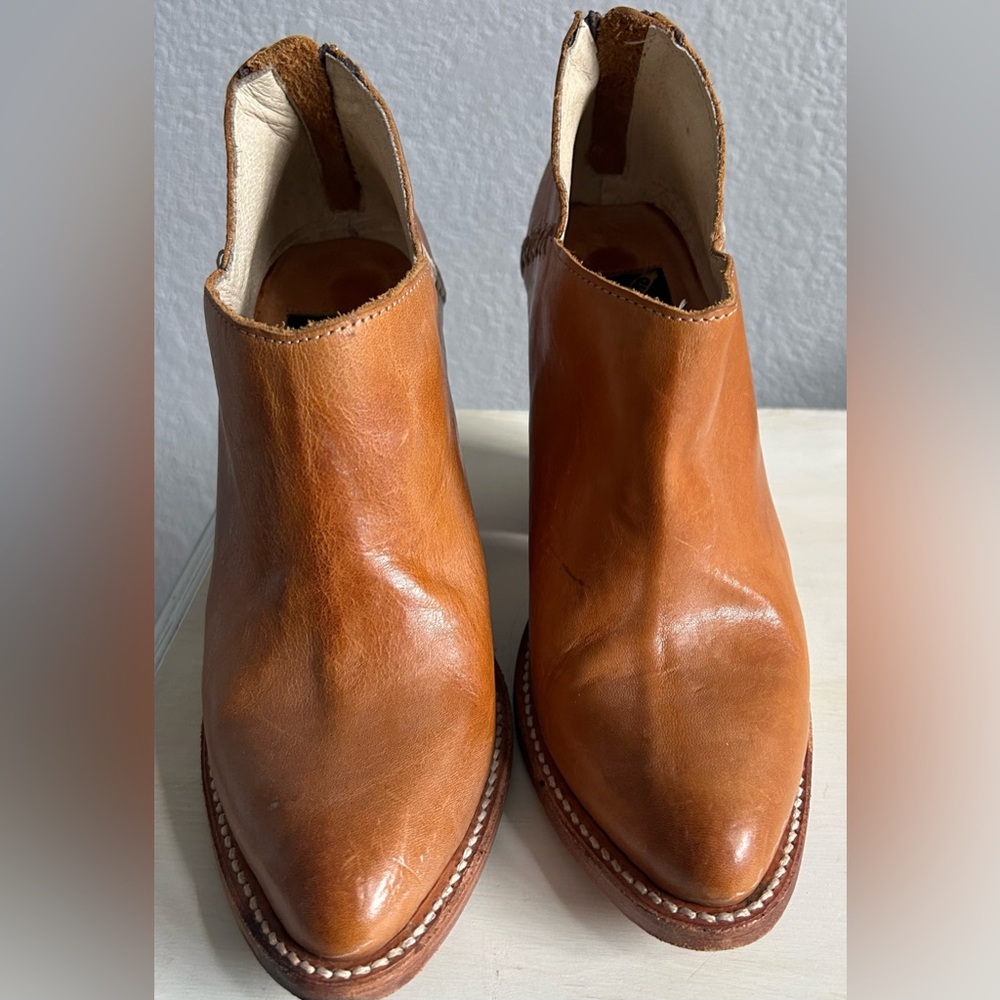 Freebird by Steven Steel leather booties. Brown/tan, zip up, heel. Women’s 9. - Picture 4 of 10